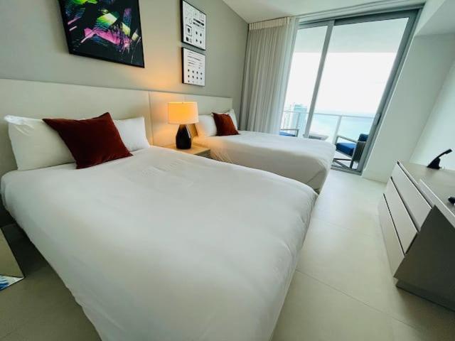 הוליווד Stay At The Top With Amazing Views By Rent4Us מראה חיצוני תמונה