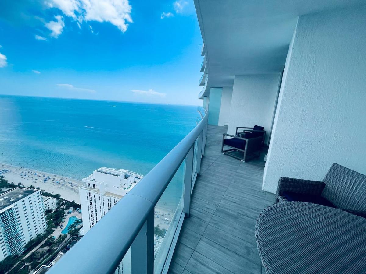 הוליווד Stay At The Top With Amazing Views By Rent4Us מראה חיצוני תמונה