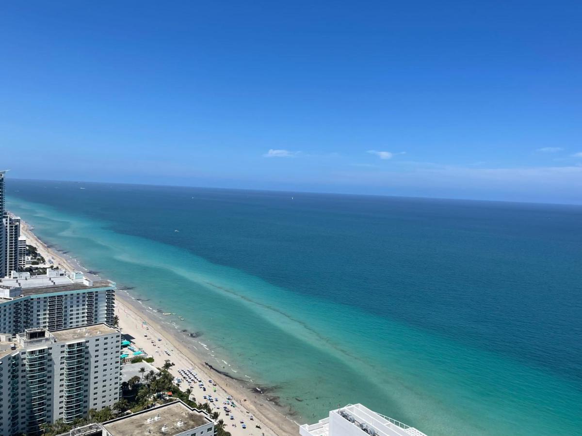 הוליווד Stay At The Top With Amazing Views By Rent4Us מראה חיצוני תמונה
