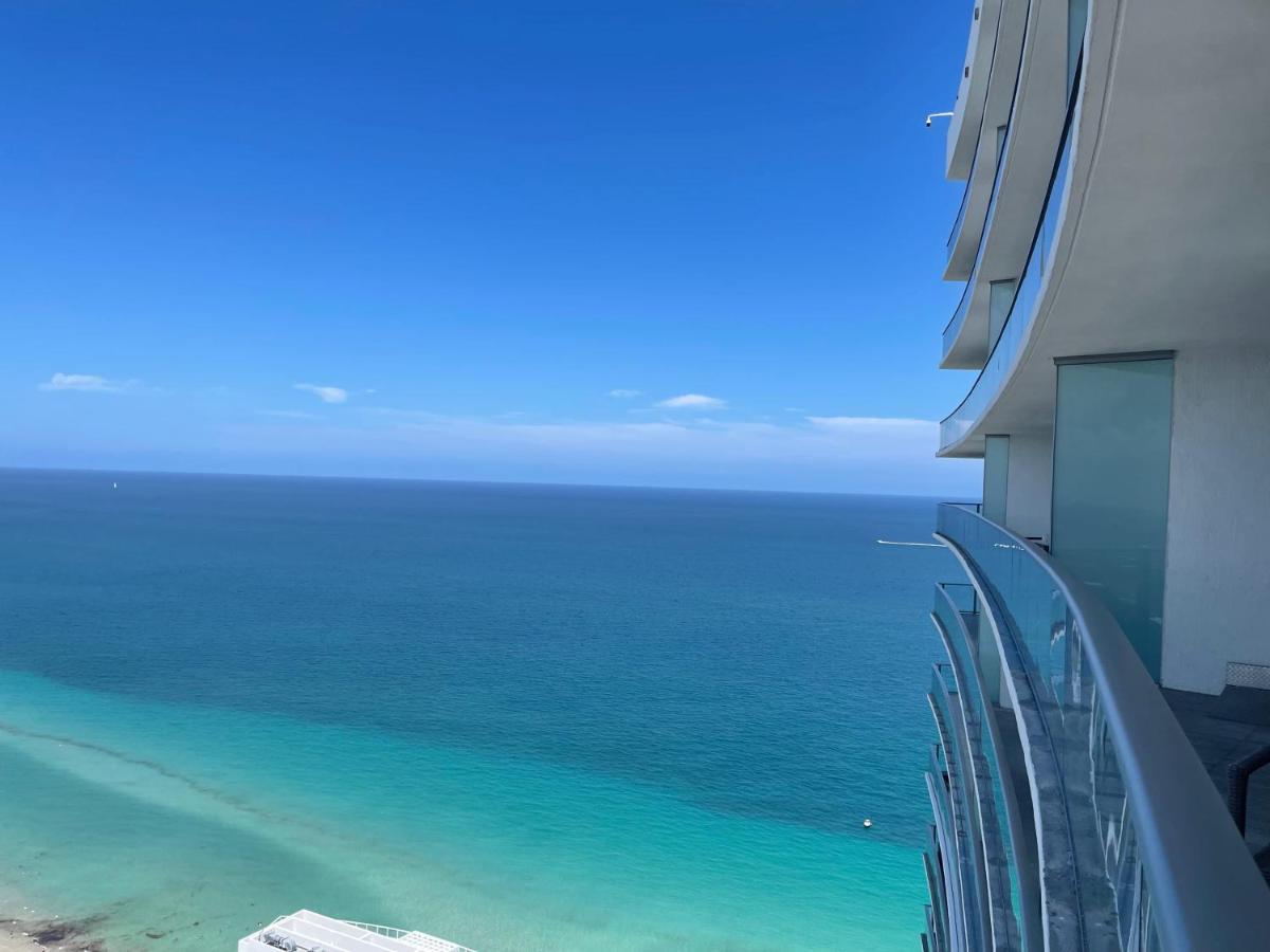 הוליווד Stay At The Top With Amazing Views By Rent4Us מראה חיצוני תמונה