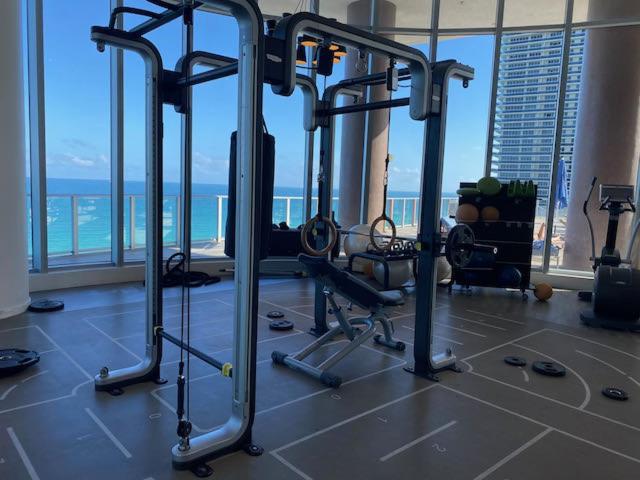 הוליווד Stay At The Top With Amazing Views By Rent4Us מראה חיצוני תמונה